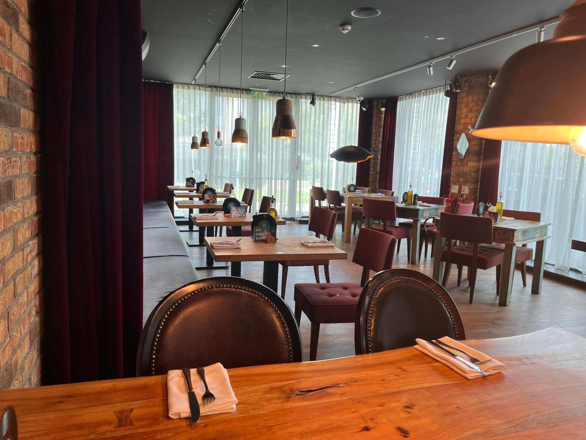 pentahotel Derby Buitenkant foto