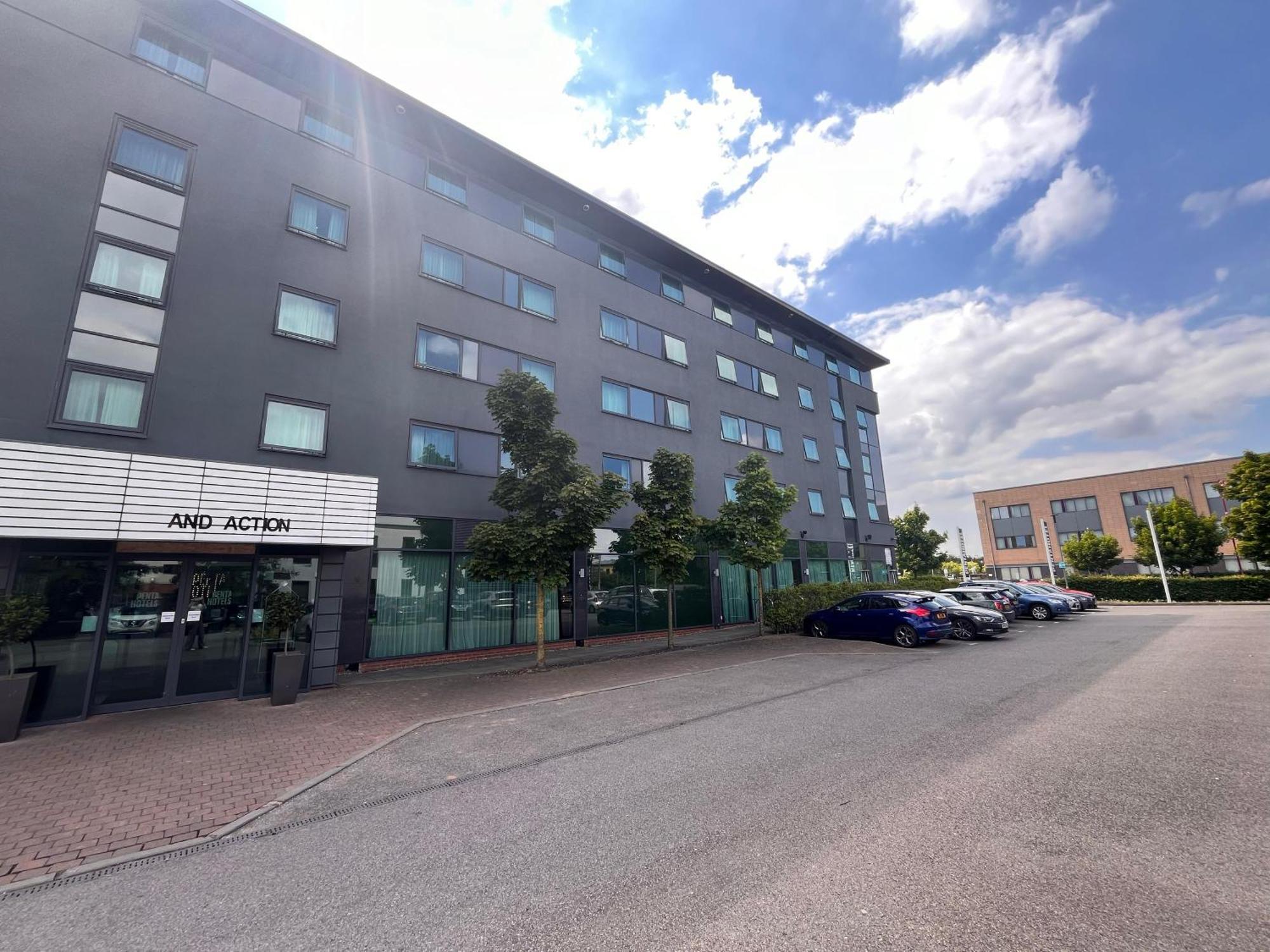 pentahotel Derby Buitenkant foto